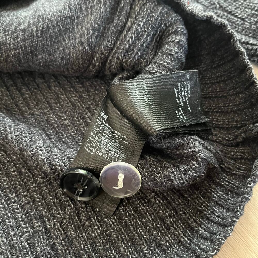 🩷 H&M Dark Gray Heavy Cable Knit Cardigan Sweater Sz L - Picture 6 of 8